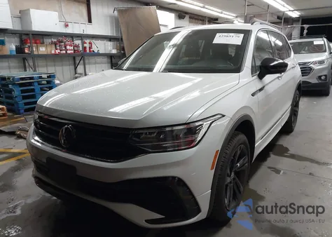 2023 Volkswagen Tiguan 2.0T Se R-Line Black из США, поврежденный, VIN 3VVCB7AXXPM005095